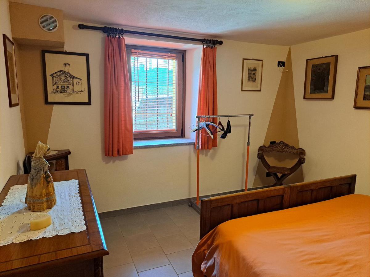 La Maison De Chantal Fénis Esterno foto